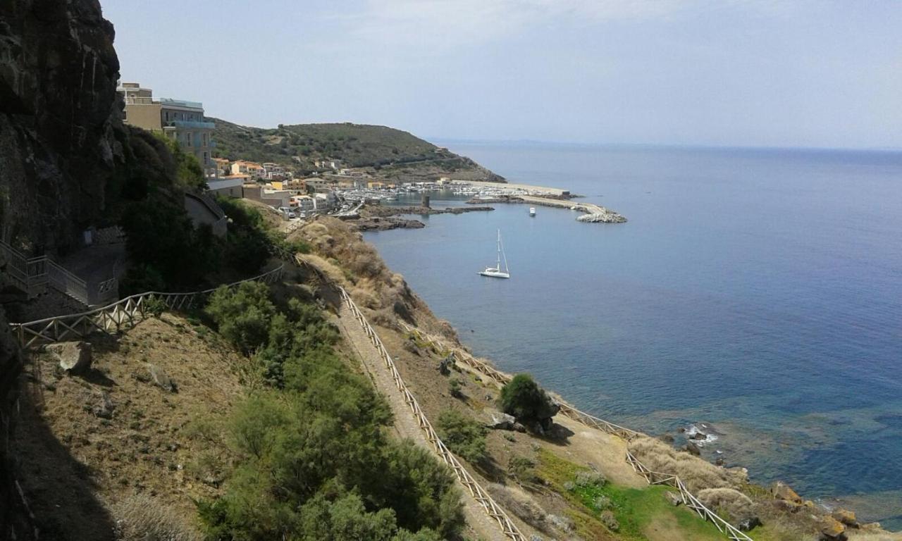La Terrazza Di Archimede Bed & Breakfast Castelsardo Bagian luar foto